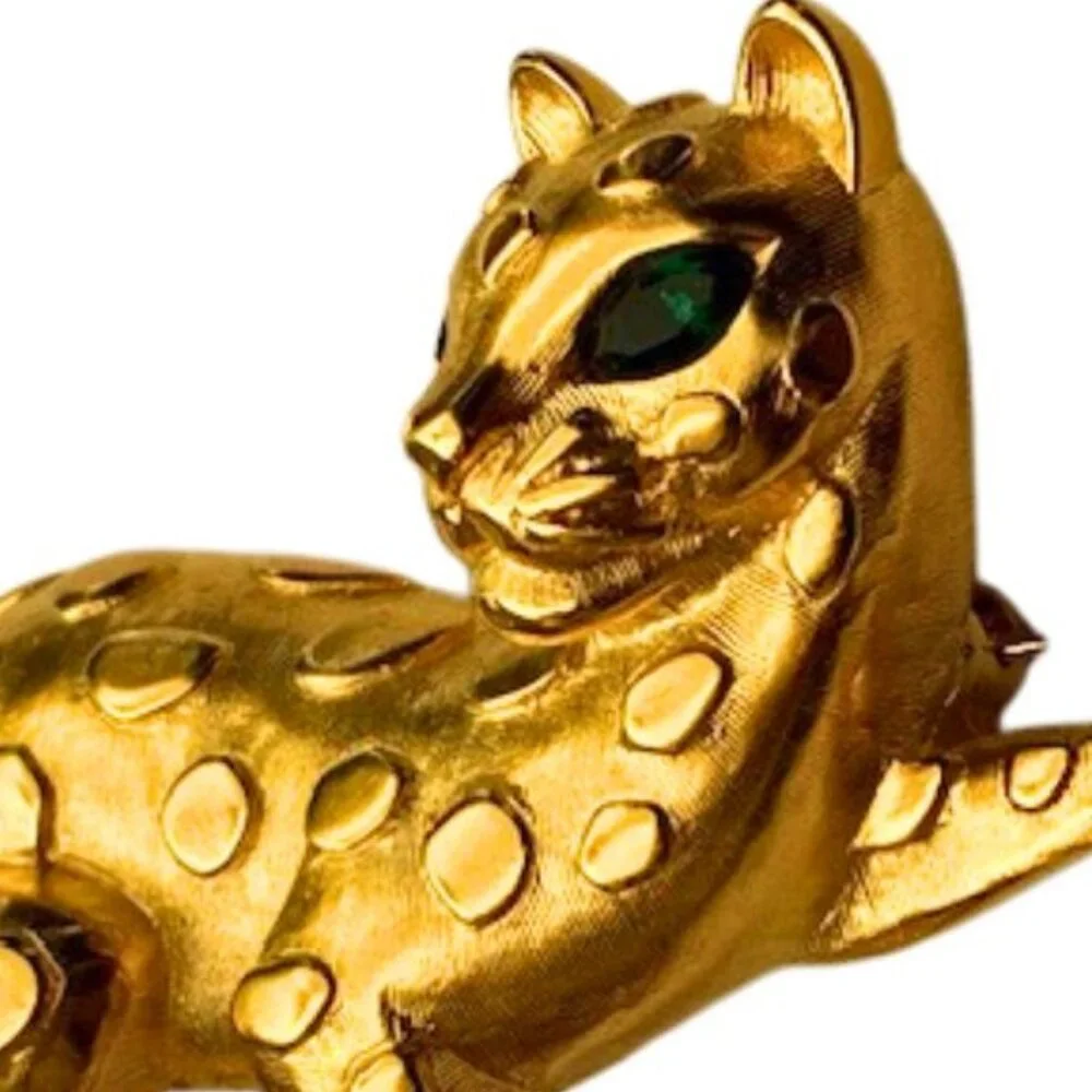 Vintage Crown Trifari Gold Leopard Cat Brooch with Box